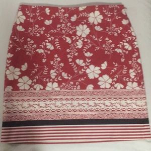 Preowned Ann Taylor LOFT skirt dark pink- sz 10